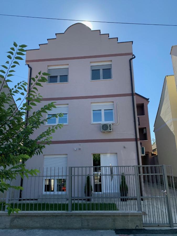 Apartman Sunny Sombor Zewnętrze zdjęcie